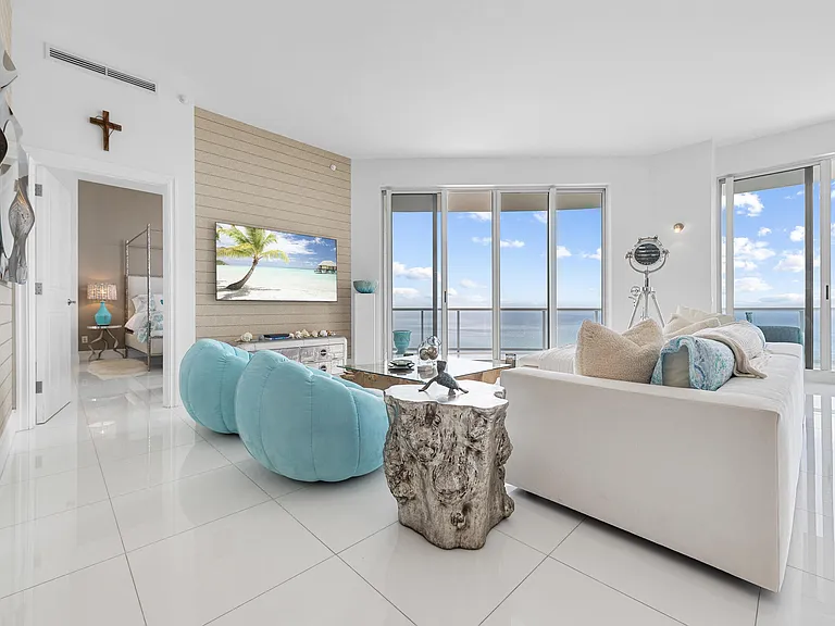 2700 N Ocean Dr #Penthouse 4b — Photo 11