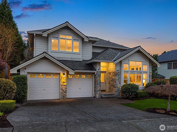 2nd image of 1925 NE 33rd Place