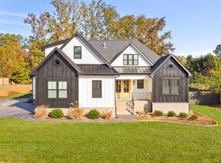 911 Pelham Rd, Greenville, SC 29615