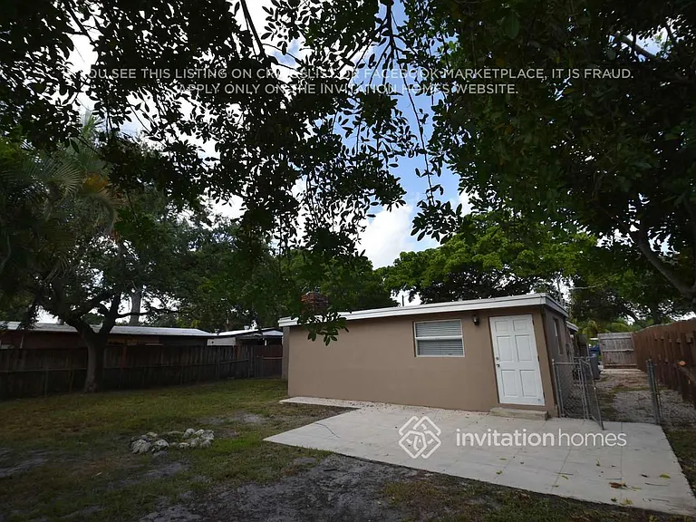 2751 N 66th Ave — Photo 11