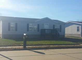 222 E Hunters Rdg, Valmeyer, IL 62295