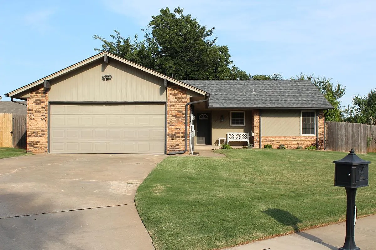 700 Pintail Place — Photo 2