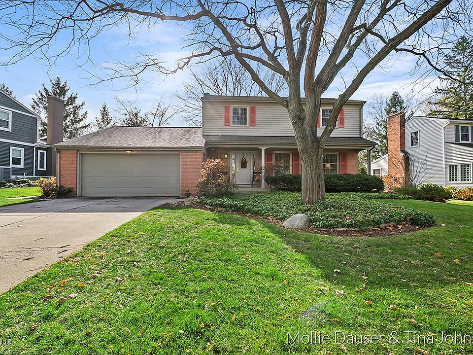 1st image of 2854 Meadowbrook Dr SE