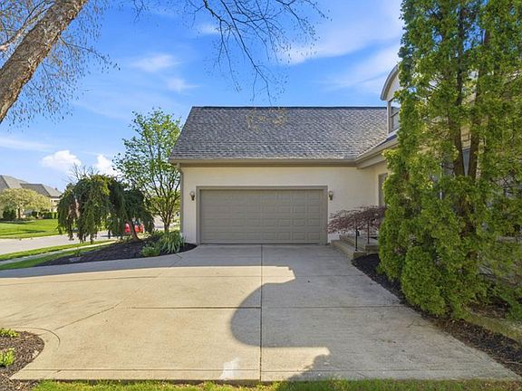 4th image of 985 Linworth Village Dr