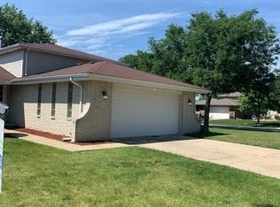 6253 Sunflower Dr, Matteson, IL 60443