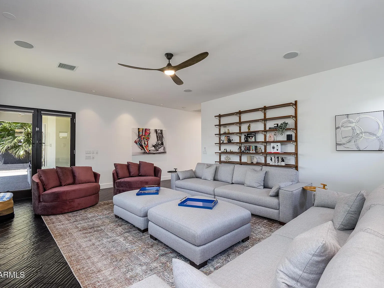 4 bed, 5.0 bath, 3867 sqft, $7,995 — Photo 3