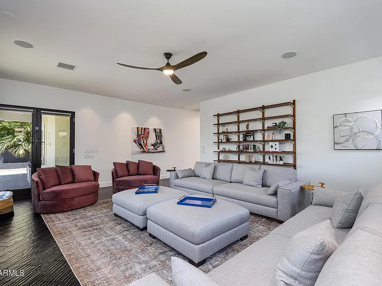 4514 N 35th Pl — Photo 3