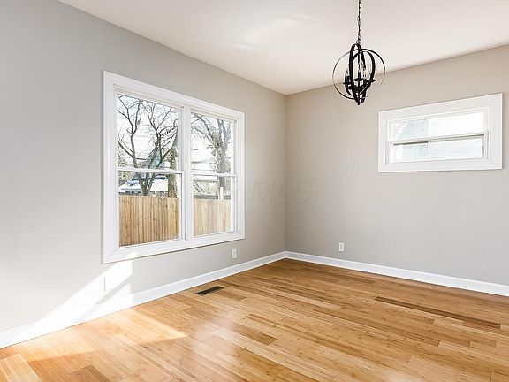 4th image of 1294 Wilson Ave