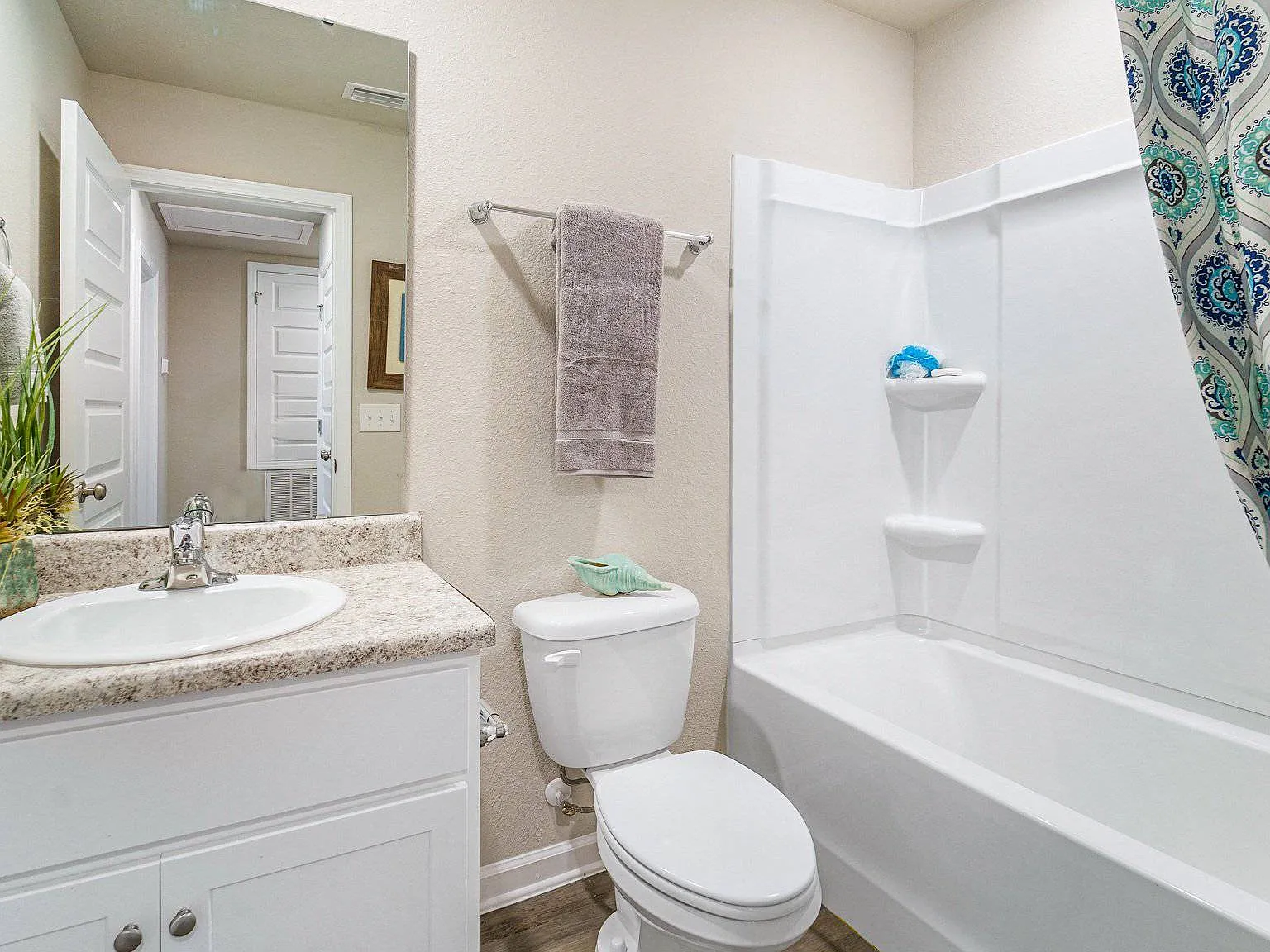 Gulf Stream Townhomes — Photo 4