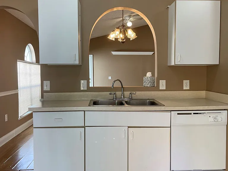 7323 Lawn Tennis Ln — Photo 9
