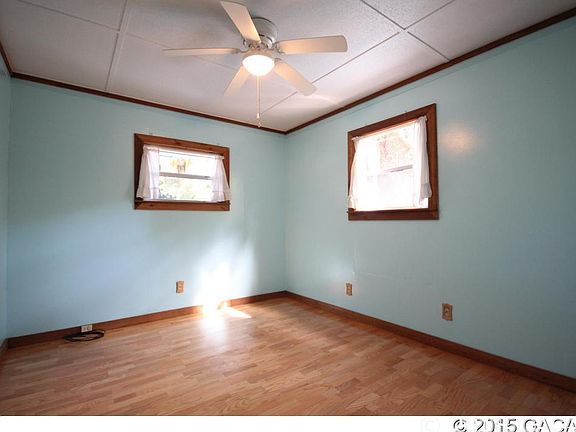 5th image of 3835 NW 14th Pl