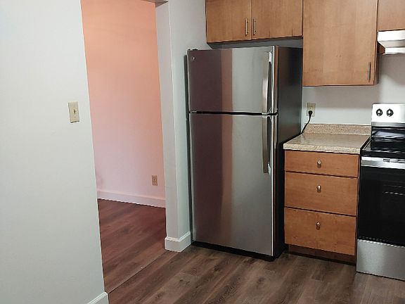 4th image of 8620 N Port Washington Rd APT 205