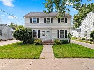 1727 N Clark St, Appleton, WI 54911