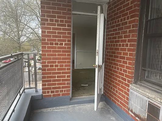 Sold by Compass | media 3