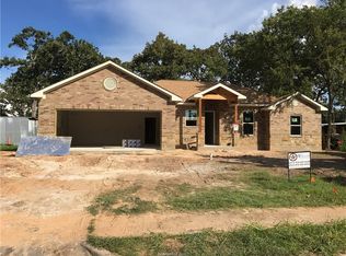 2109 Willhelm Dr, Bryan, TX 77803