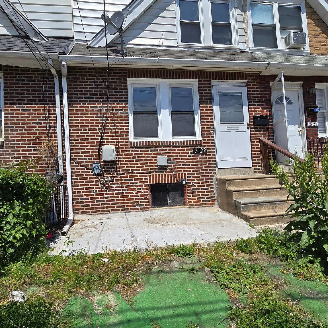 2 bed, 936 sqft, $1,550 — Photo 1