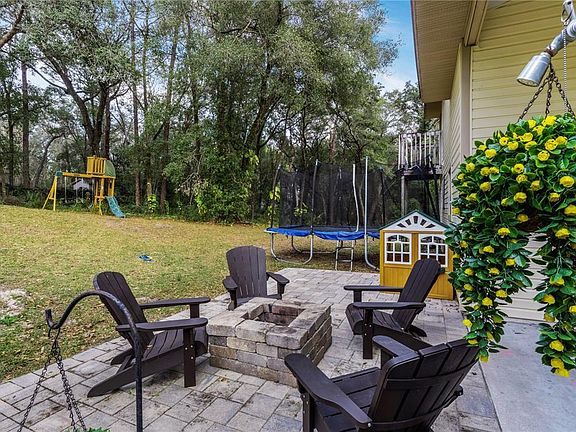 3rd image of 425 BLACK IRONWOOD DRIVE