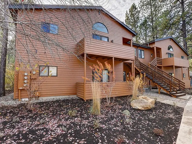 56858 Enterprise Dr — Photo 3