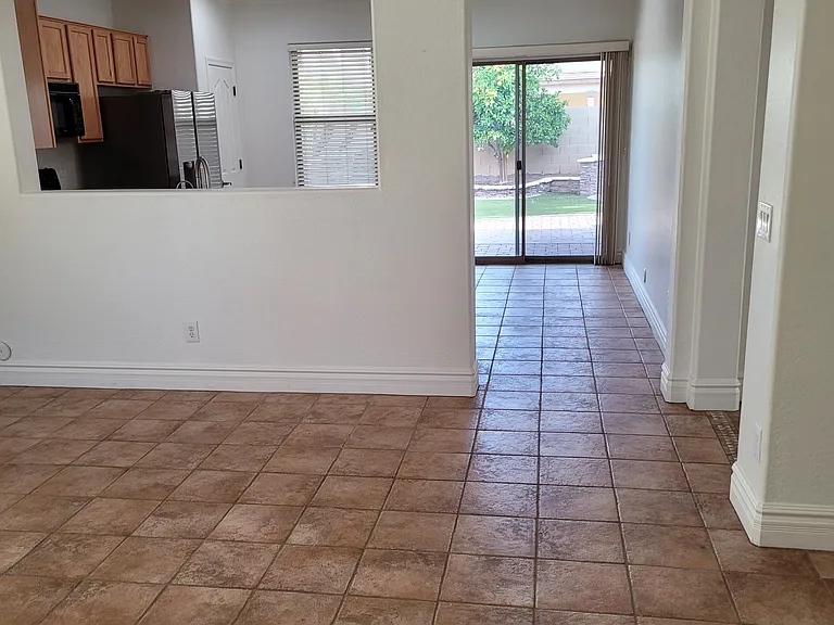 4516 E Willet St — Photo 4
