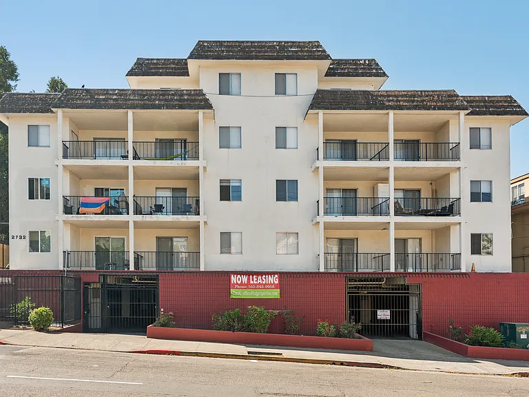 2732 Haste Street — Photo 3