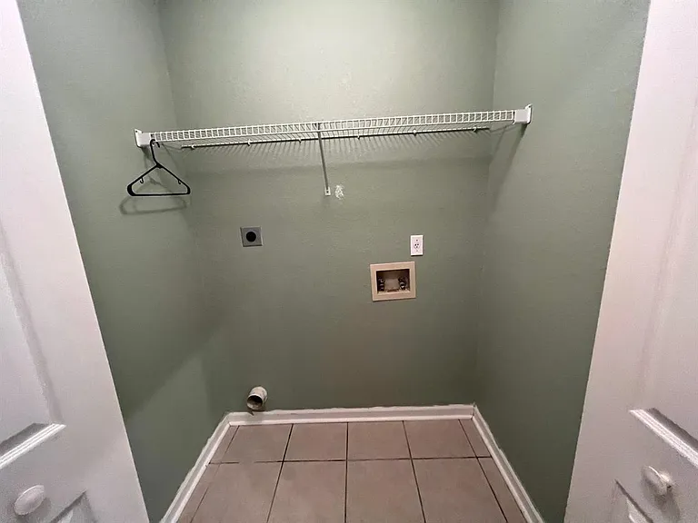 2456 Needle Palm Way — Photo 6