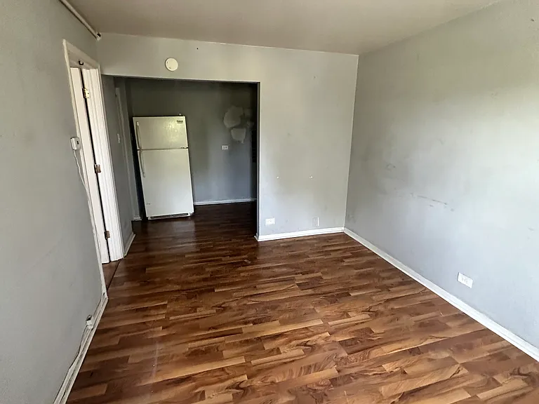 15945 Lexington Ave #15 — Photo 9