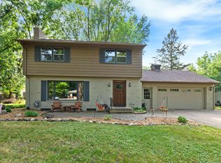 6220 Elm Tree Ave, Excelsior, MN 55331