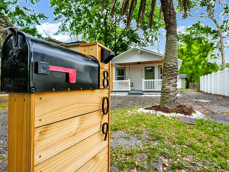 809 Owen Ave — Photo 17