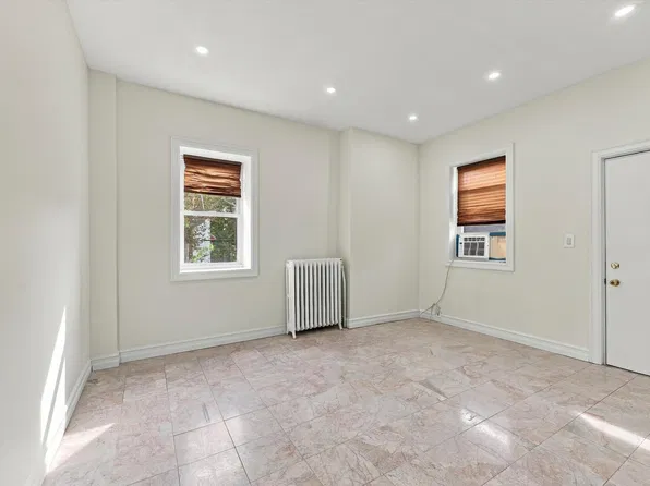 2354 S Lambert St, Philadelphia, PA 19145