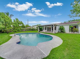 7220 SW 100th Ct, Miami, FL 33173