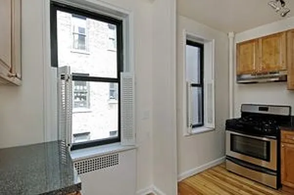 Rented by Douglas Elliman | media 7