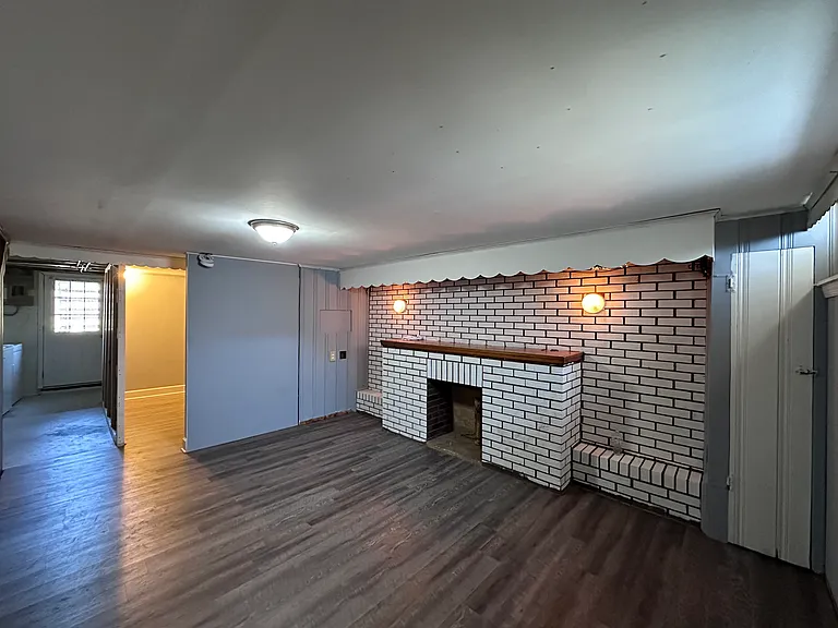 7444 Berkshire Rd — Photo 11