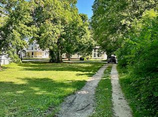 815 W College Ave, Jacksonville, IL 62650