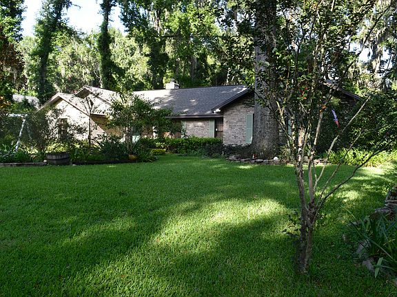 2nd image of 3520 SE 18th Ave