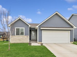 715 NE Whitetail Dr, Ankeny, IA 50021