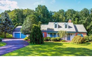 130 Tally Ho Dr, Chadds Ford, PA 19317