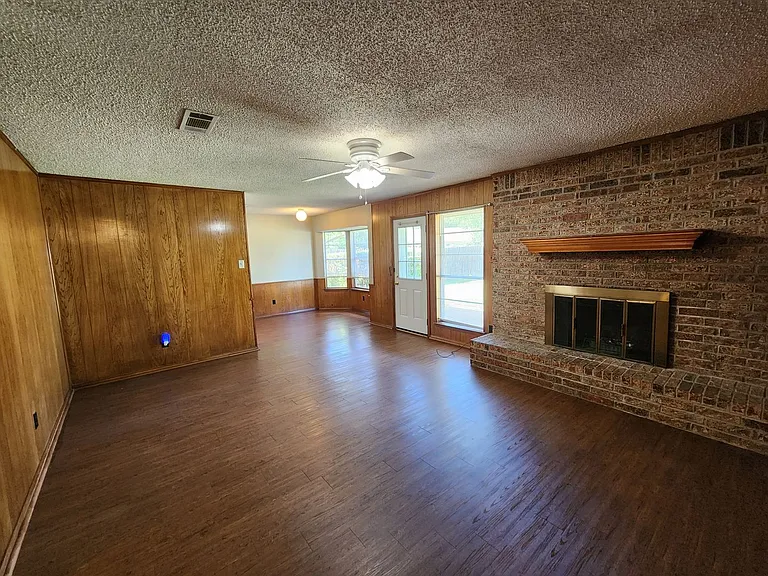4617 Aspen Way — Photo 5