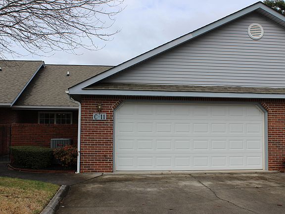 5th image of 805 Cedar Ln APT 11C