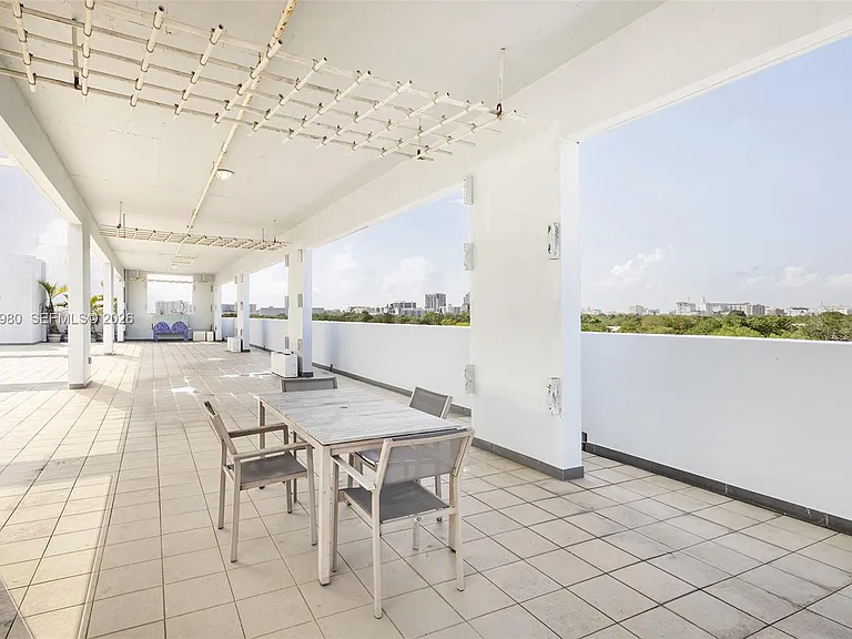 3250 Grand Ave #504 — Photo 17