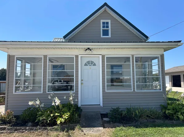 1917 S Main Street Rd, Vincennes, IN 47591