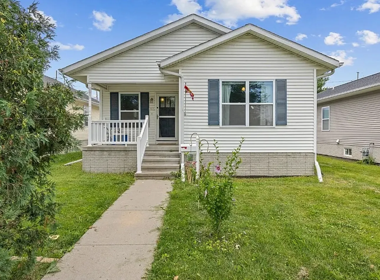 4 bed, 1416 sqft, $1,950 — Photo 1
