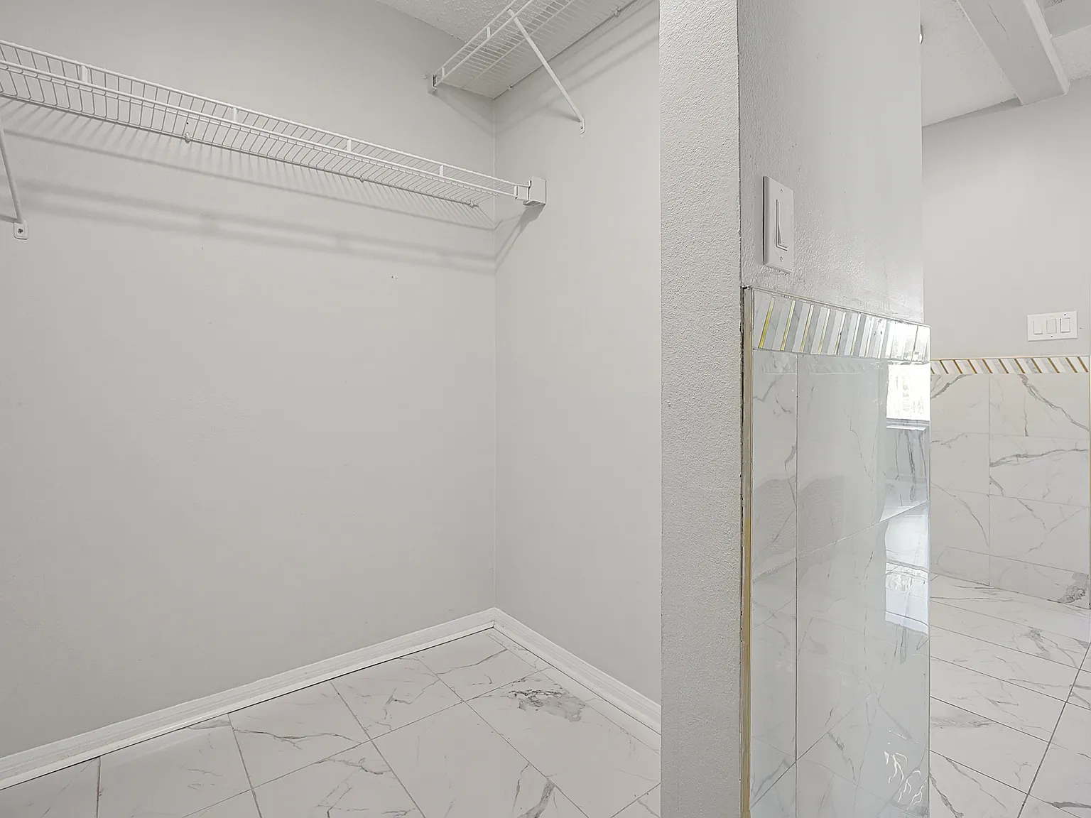 6 bed, 2904 sqft, $4,150 — Photo 4
