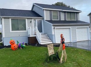 4989 Alfred Dr, Liverpool, NY 13090