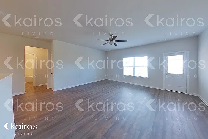 3494 Bridgewood Dr — Photo 3