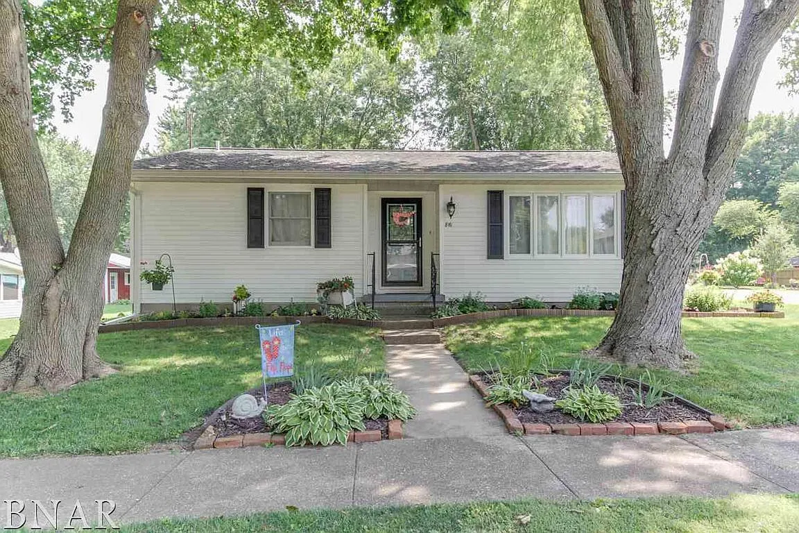 810 S Elm St photo 1