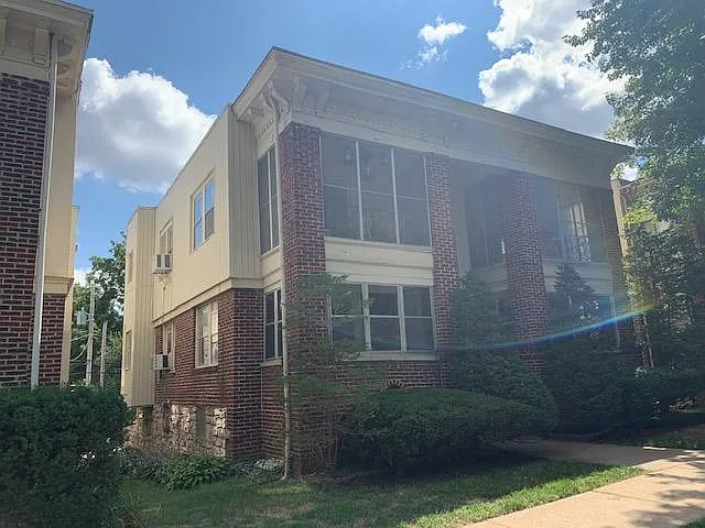 5105 Wyandotte St #2S — Photo 3