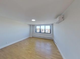 1436 Columbia Rd #15J, Boston, MA 02127