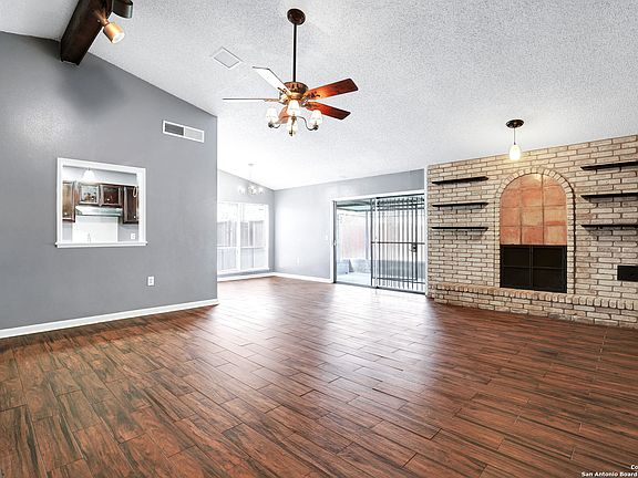 4th image of 4631 LA MARQUESA ST