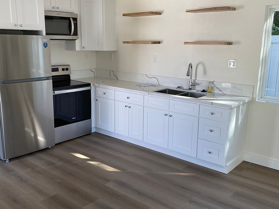 1st image of 4429 Larchwood Pl