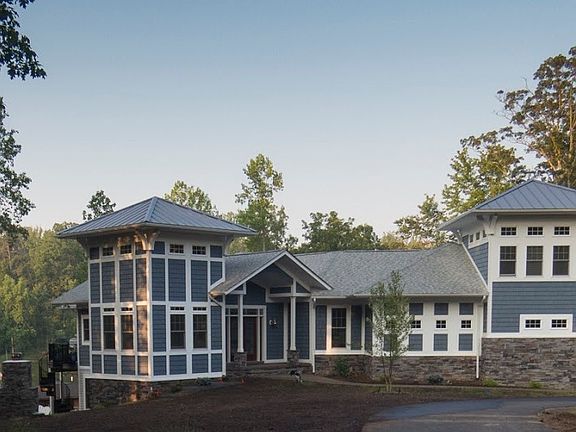 FRONT VIEW OF HOME